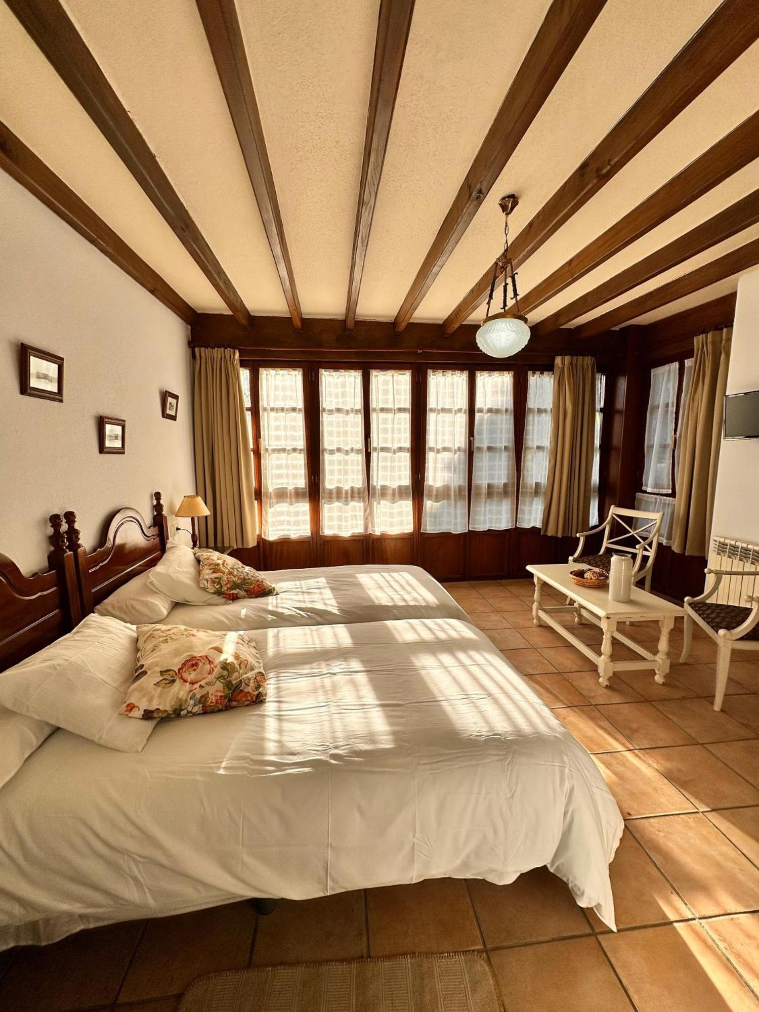 La Nozal De La Pena Guest House Villaviciosa  Room photo